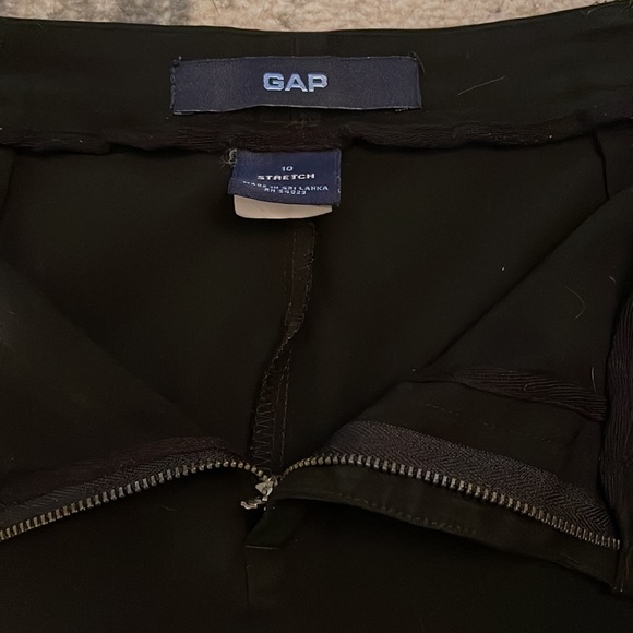 Gap size 10 stretch pencil skirt - Picture 2 of 4